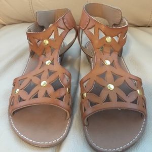 Brown sandals for kids